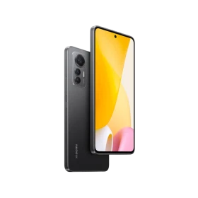 Siyah Xiaomi 12 Lite akıllı telefon, ön ekran ve üçlü arka kamera modülüyle açılı görünüm