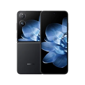 Xiaomi Mix Flip siyah akıllı telefon, kapalı ve açık görünüm, çift arka kamera ve geniş ekran ile vitrinde
