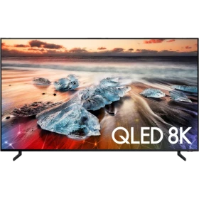 Samsung 98Q900R Ultra HD 8K QLED televizyon, genel renk, deniz manzaralı ekranla vitrinde sergileniyor