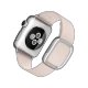 Apple Watch 38 mm gümüş paslanmaz çelik kasalı, açık pembe kayışlı akıllı saat ve modern tokası
