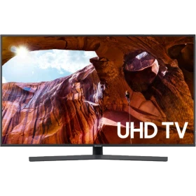 Samsung 50RU7400 Ultra HD 4K LED televizyon; vitrinde gösterilen düz ekran ve UHD TV yazısı.