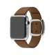 Apple Watch 38 mm gümüş paslanmaz çelik kasa, kahverengi kayış ve modern toka detayları