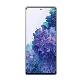 Beyaz Samsung Galaxy S20 FE akıllı telefon, önden görünüm, ince çerçeve ve ekran tasarımıyla ana vitrin çekimi