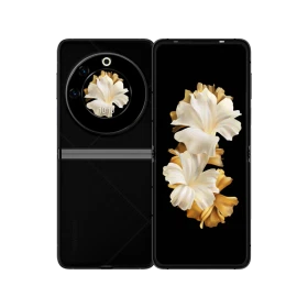 Siyah Tecno Phantom V Flip 5G akıllı telefon, katlanabilir tasarım ve dairesel dış ekranlı vitrin görünümü