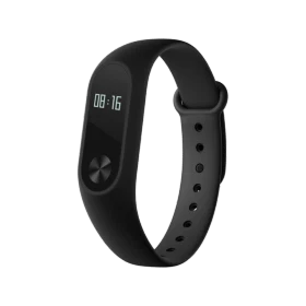 Xiaomi Mi Band 2 siyah akıllı bileklik, dijital ekranı ve delikli ayarlanabilir kayışıyla