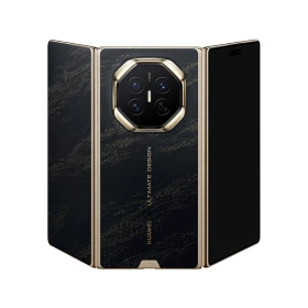 Huawei Mate XT 2 Ultimate siyah katlanabilir telefon, üç panelli tasarımı ve arka kamera modülü açık halde