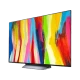 LG OLED77C24LA Ultra HD 4K OLED televizyon; renkli canlı ekran, ince tasarım ve siyah stand ile sunum