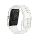Honor Choice Band akıllı bilekliğin beyaz kayışı ve sensörlü arka yüzü görülüyor