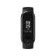 Xiaomi Mi Band 3i siyah akıllı bileklik, dijital ekranda saat ve tarih bilgisi gösteriyor