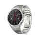 Huawei Watch GT 4 Metal 46mm gümüş akıllı saat, metal kordonu ve siyah kadranıyla önden görünüm