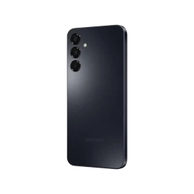 Samsung Galaxy A16 siyah akıllı telefonun arka yüzü, üçlü kamera ve LED flaş tasarımıyla görünüm