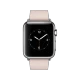 Apple Watch 38 mm gümüş paslanmaz çelik kasalı, açık pembe kayışlı akıllı saat saat kadranı görünümü