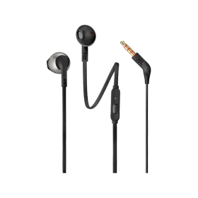 JBL T205 Kablolu siyah kulaklık, mikrofonlu kumanda ve 3,5 mm jak bağlantısıyla görünür.