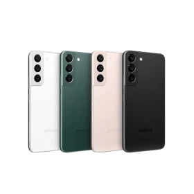Samsung Galaxy S22 pembe akıllı telefon, arka yüz ve üçlü kamera tasarımıyla önden görünüm