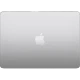 Apple MacBook Air M2 13.6 inç laptop, gümüş renk kapalı kasa ve ortada Apple logosu ile üstten görünüm