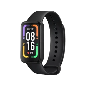 Xiaomi Redmi Smart Band Pro siyah akıllı bileklik, renkli ekranı ve silikon kordonuyla önden görünüm