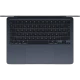 Apple MacBook Air M5 10CPU 8GPU 13.6 inç lacivert laptop, üstten görünüm klavye ve geniş trackpad detayı