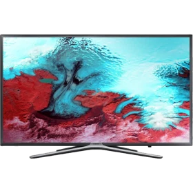 Samsung 49K5579 Full HD LED TV, genel renkli düz ekran üzerinde canlı sualtı sahnesiyle vitrinde