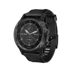 Siyah Garmin Tactix Bravo akıllı saat, yuvarlak kadranı ve dayanıklı kayışıyla üç çeyrek açıdan görünür.