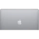 Gri renk Apple MacBook Air M1 laptop, kapalı halde üst kapakta Apple logosuyla önden görünüm