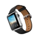 Apple Watch 38 mm gümüş paslanmaz çelik kasa ve klasik tokalı siyah kayışlı akıllı saat, ekranı açık halde.