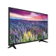 Vestel 43UD8380 Ultra HD 4K LED televizyon, siyah çerçeveli ve çiçek tarlası görüntülü ekran