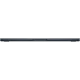 Apple MacBook Air M4 13.6 inç laptop, koyu mavi renkte ince yan profiliyle kapalı durumda