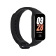 Xiaomi Smart Band 8 Active siyah akıllı bileklik, dijital ekranı ve ayarlanabilir silikon kordonuyla