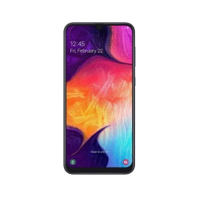 Samsung Galaxy A50 siyah akıllı telefon, önden tam ekran görünüm ve damla çentikli tasarım, vitrin çekimi