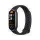 Siyah Xiaomi Smart Band 9 akıllı bileklik, renkli ekranı ve silikon kordonuyla önden görünür