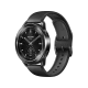 Siyah Xiaomi Watch S3 akıllı saat, yuvarlak kadranı ve ayarlanabilir silikon kayışıyla önden görünür