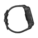 Garmin Instinct 3 Solar Tactical 50mm siyah akıllı saat, dayanıklı kasa ve silikon kayışla yandan görünüm