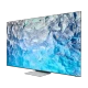 Samsung 65QN900B QLED 65 inç Ultra HD 8K TV, canlı mavi su manzaralı ekrana sahip siyah tasarım.