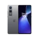 Gümüş OnePlus Nord CE4 Lite akıllı telefon, ön ekranı ve çift arka kameralı arka yüzeyiyle birlikte