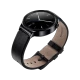 Huawei Watch Black Siyah akıllı saat, siyah deri kayışlı yuvarlak kadran ve klasik saat görünümüyle.