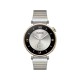 Huawei Watch GT 4 Gümüş 41mm akıllı saat, siyah kadranlı gümüş metal kayışıyla önden görünür halde.