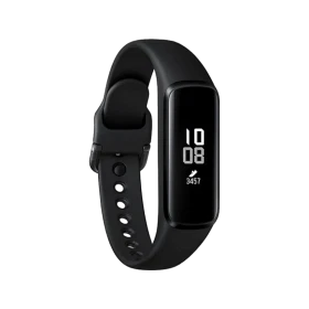 Samsung Galaxy Fit e akıllı bileklik, siyah renkli kavisli ekranı ve ayarlanabilir kayışıyla önden görünüm