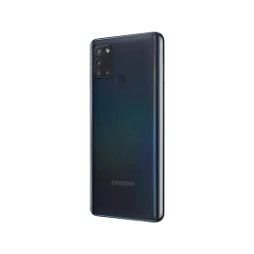 Samsung Galaxy A21s siyah akıllı telefon, arka yüzeyde dörtlü kamera ve parmak izi sensörü görünümü