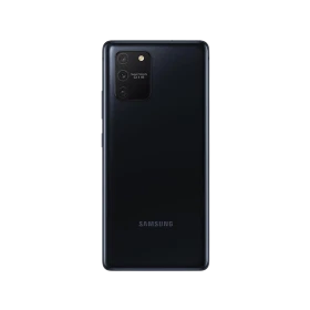 Samsung Galaxy S10 Lite siyah akıllı telefonun arka yüzü, üçlü kamera modülü ve Samsung logosu görünümü