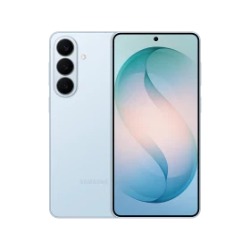 Mavi Samsung Galaxy S26 Plus akıllı telefon, ön ekran ve üçlü arka kamera tasarımıyla vitrin görünümü