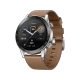 Honor MagicWatch 2 Classic 46mm gri akıllı saat, kahverengi deri kayış ve yuvarlak ekranıyla.