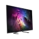 Philips 50PUK6809 Ultra HD 4K LED TV, siyah renkli ayak üzerinde ekranda renkli sahne görüntüsü
