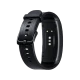 Samsung Gear Fit 2 Pro siyah akıllı bileklik, ekranı ve ayarlanabilir silikon kayışıyla önden görünür