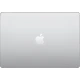 Apple MacBook Air M5 10CPU 10GPU 15.3 inç laptop, gümüş renkli kapak tasarımı ve ortada Apple logosu