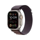 Apple Watch Ultra 2 titanyum kasa ve Alpine Loop akıllı saat, renkli ekranı ve turuncu detaylarıyla