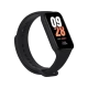 Xiaomi Smart Band 8 Active siyah akıllı bileklik, dijital ekranı ve ayarlanabilir silikon kayışıyla görülüyor