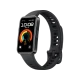 Huawei Band 9 siyah akıllı bileklik, renkli sağlık göstergeleri bulunan ekranı ve ayarlanabilir silikon kordonuyla