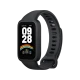 Xiaomi Smart Band 9 Active siyah akıllı bileklik, renkli ekranı ve ayarlanabilir silikon kordonuyla önden görünüm