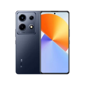 Siyah Infinix Note 30 VIP akıllı telefon, önden ekran ve arkadan üçlü kamera tasarımıyla vitrin görünümü