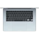 Açık mavi Apple MacBook Air M5 15.3 inç laptop, üstten görünümde geniş izleme paneli ve klavye detayıyla